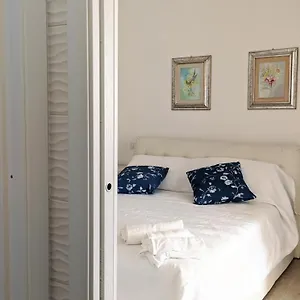 Bentos Di Lucarelli S , Pula Italie